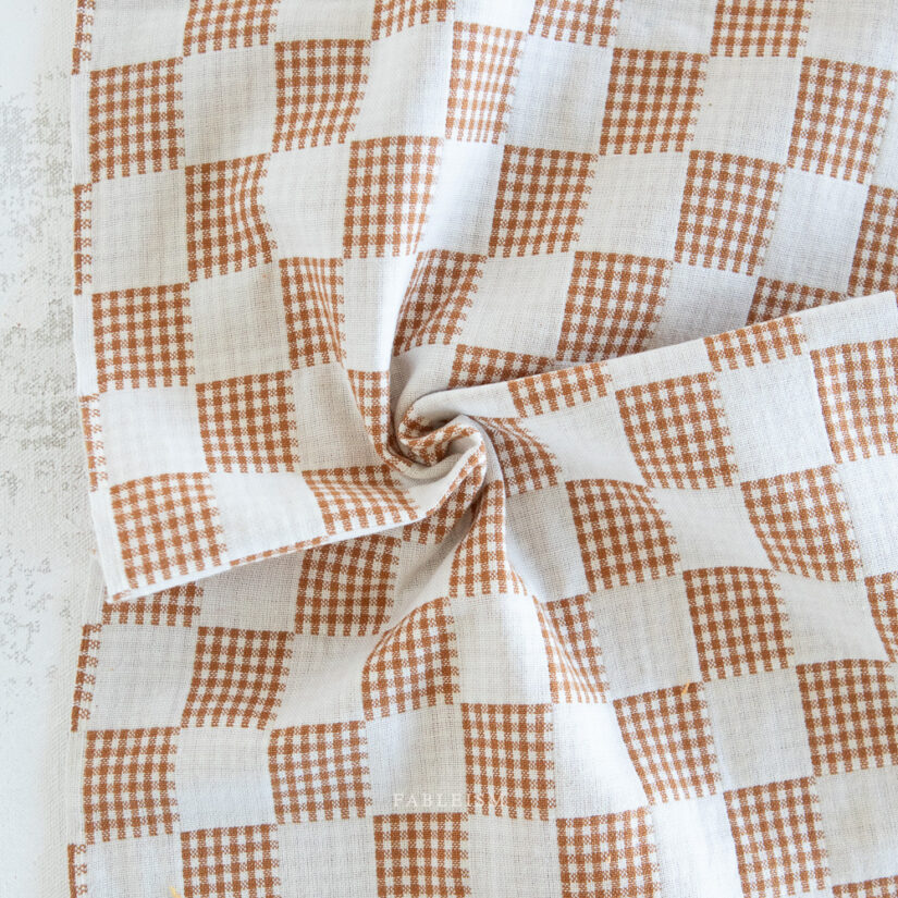 Checkmate Checkers in Ivory- Fat Quarter