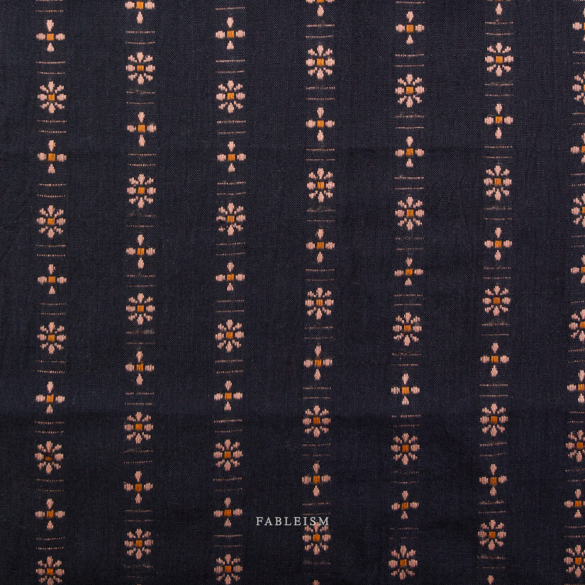 Forest Forage Daisies in Black | Fat Quarter