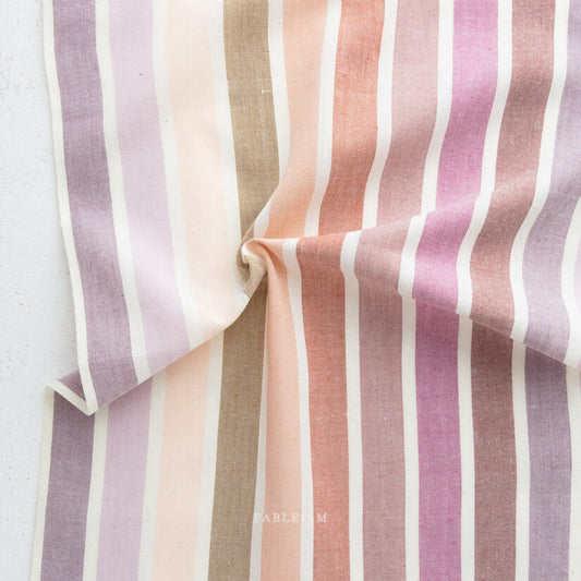 Wings in Light Fuchsia | Fat Quarter