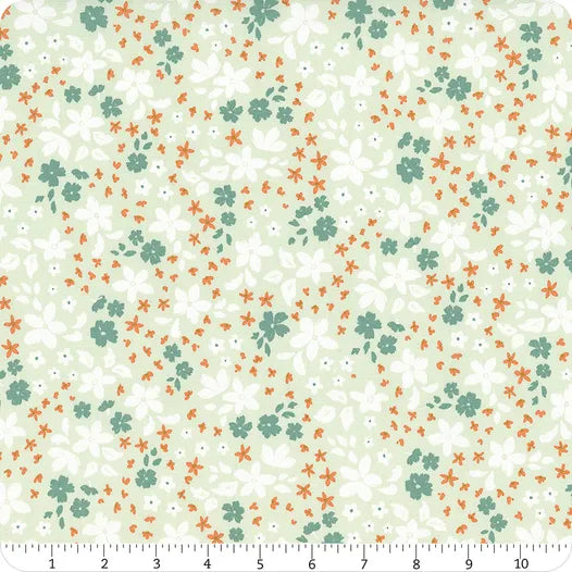 Winged Medley Petals Sage | Fat Quarter