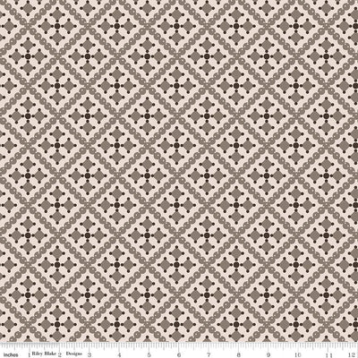 Wide Back Gentler Times Shenanigans Pebble 3-Yard Package