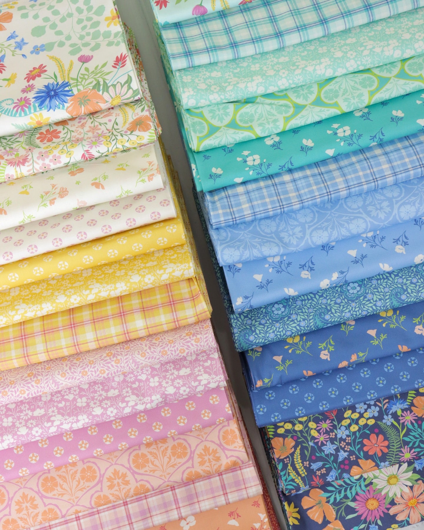 Cannon Beach | features coastal‑inspired prints perfect for relaxed, beach‑themed quilts and sewing projects.