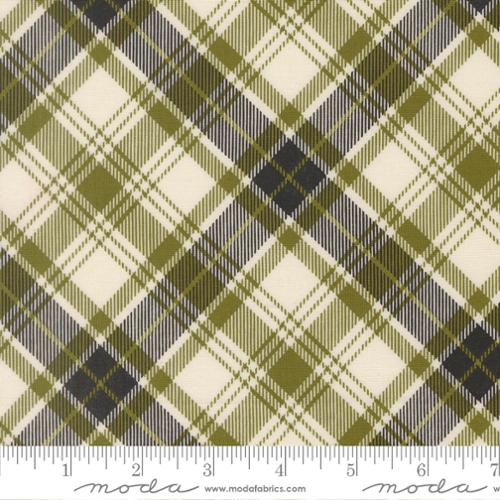 Chilly Christmas Plaid Pine