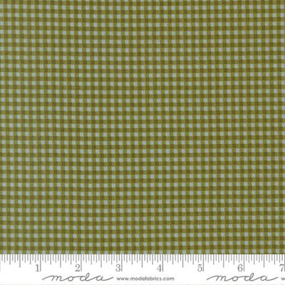 Chilly Gingham Pine