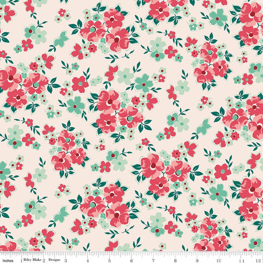 Berry & Sage Floral Latte | Fat Quarter
