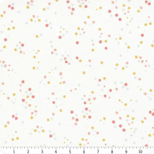 Between the Pages Flowers White | Fat Quarter